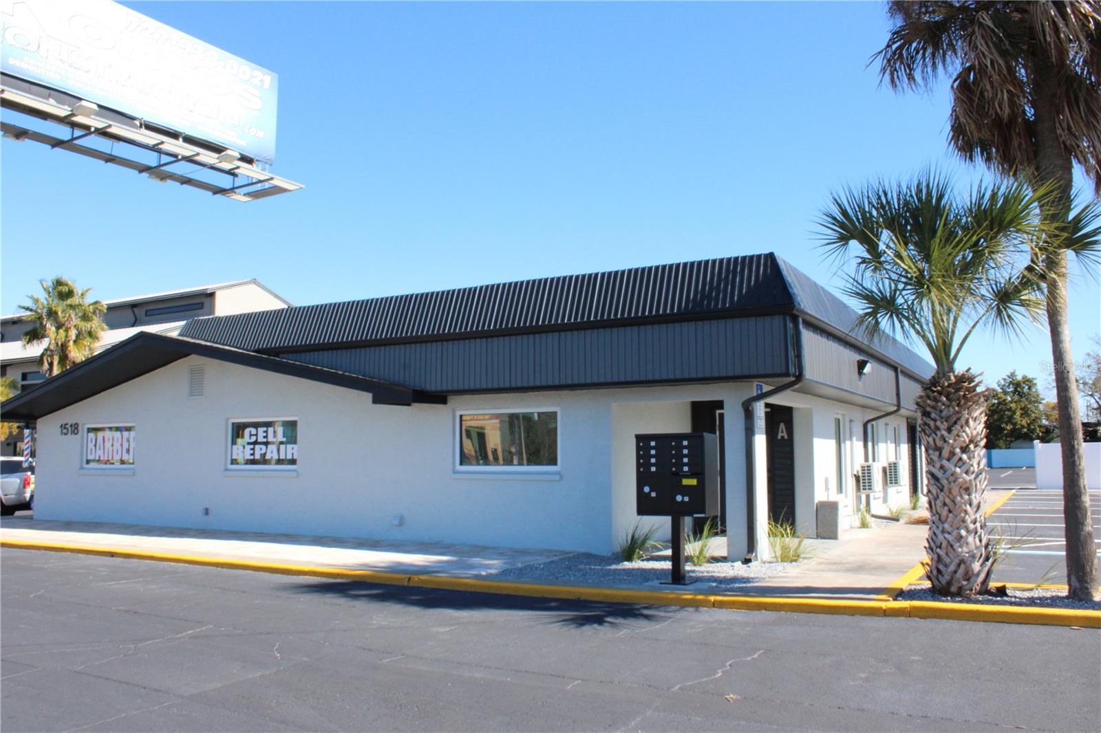 1516-1518 US Highway 19 #D, E — photo