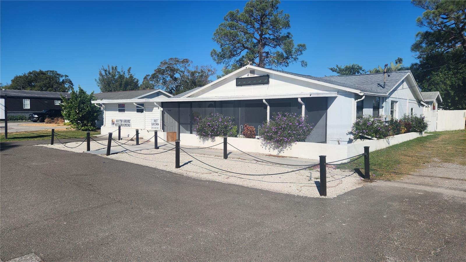 201 W Shell Point Rd — photo