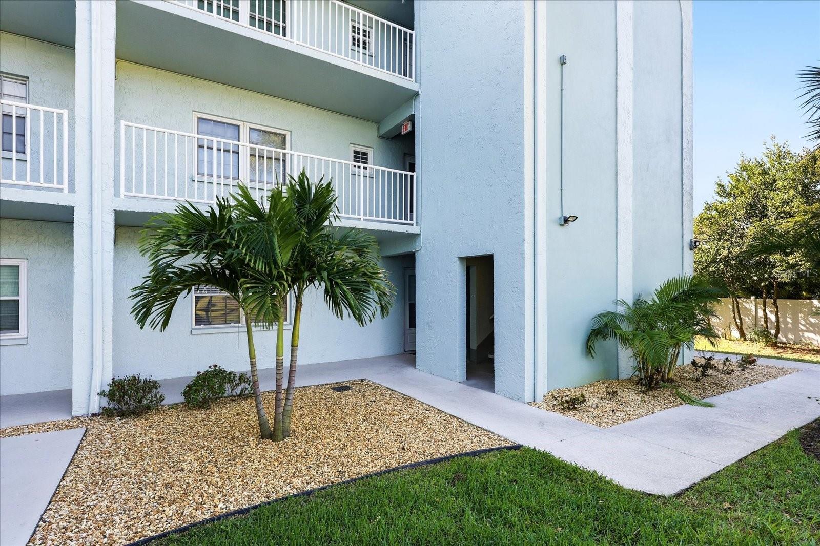 1706 Belleair Forest Dr #128 — photo