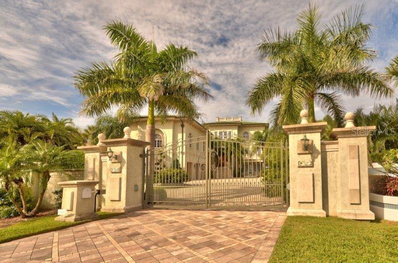 220 Gulf Blvd #8 — photo