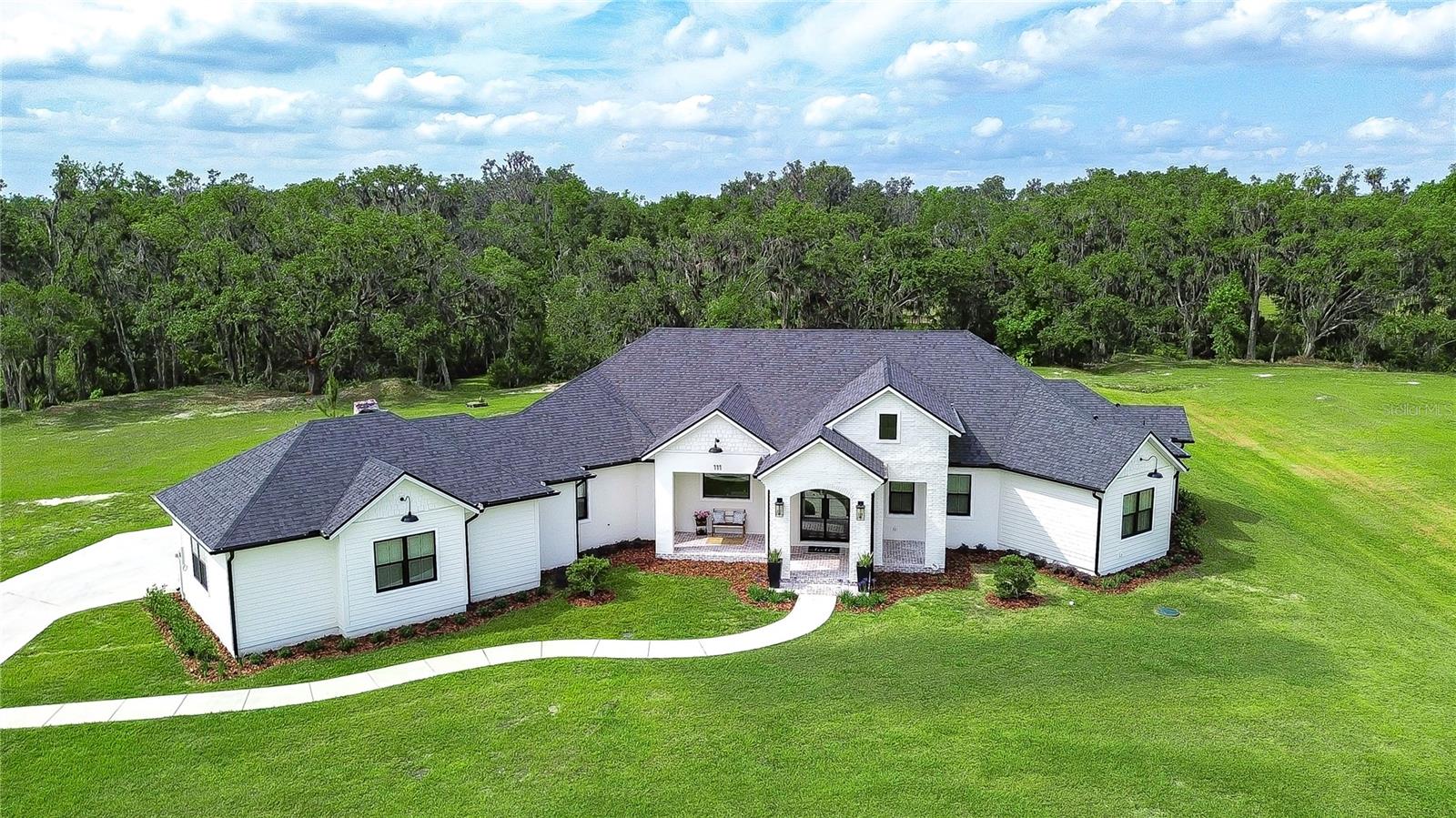 111 Alafia Estates Ln — photo