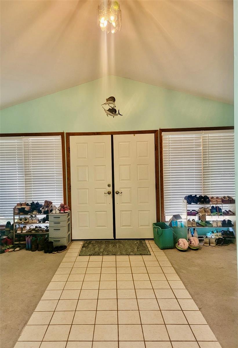 585 E Foresthill Place, Hernando, FL 34442 — photo 2