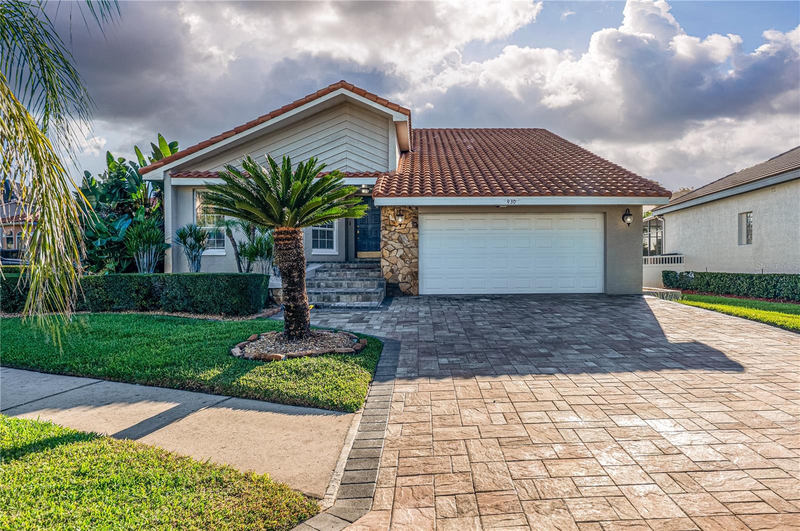 930 Symphony Isles Blvd — photo