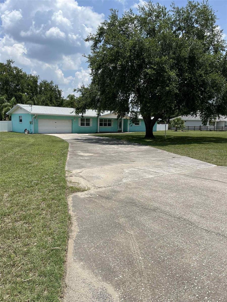 608 Knowles Road, Brandon, FL 33511 — photo 2