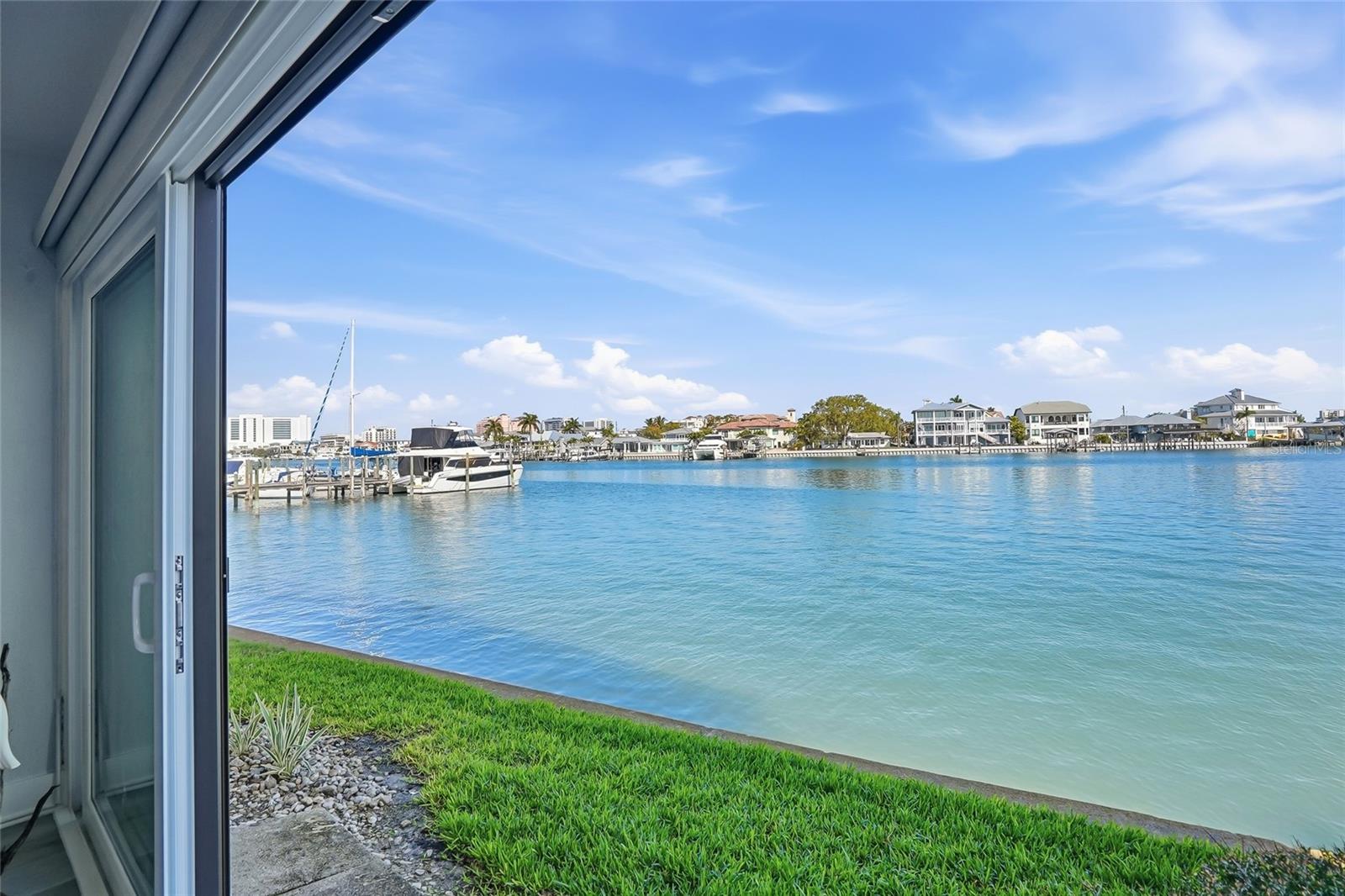 868 Bayway Blvd #101 — photo