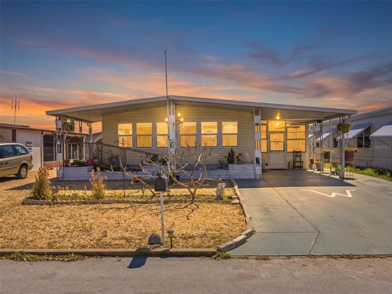 7402 Cascade Dr — photo