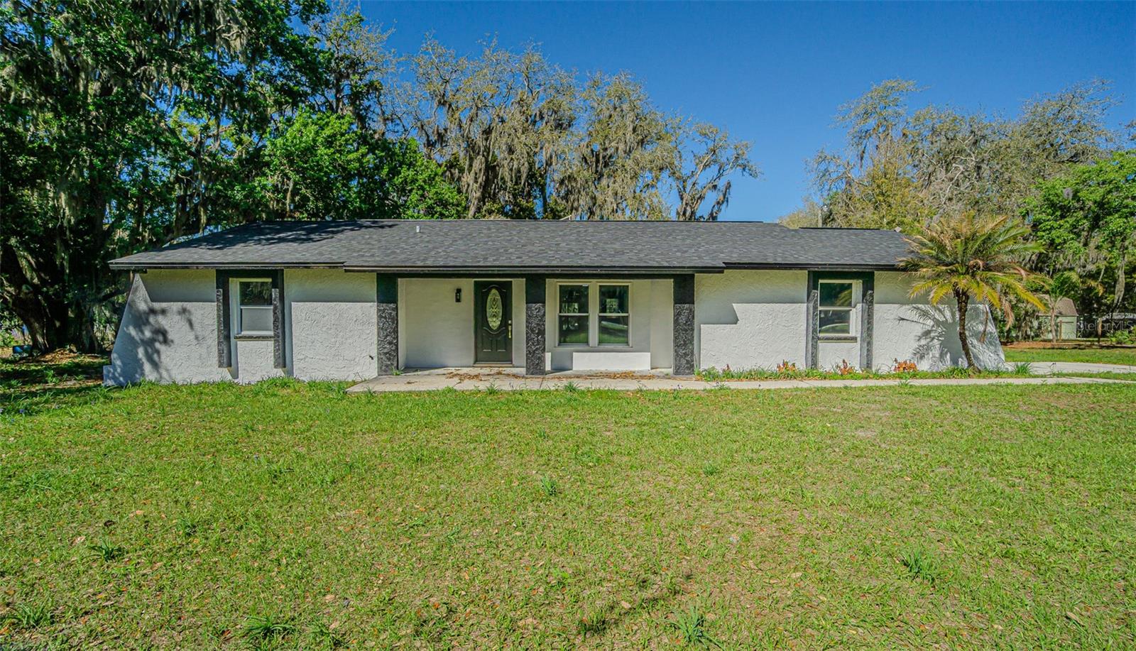 8807 Overlook Dr — photo
