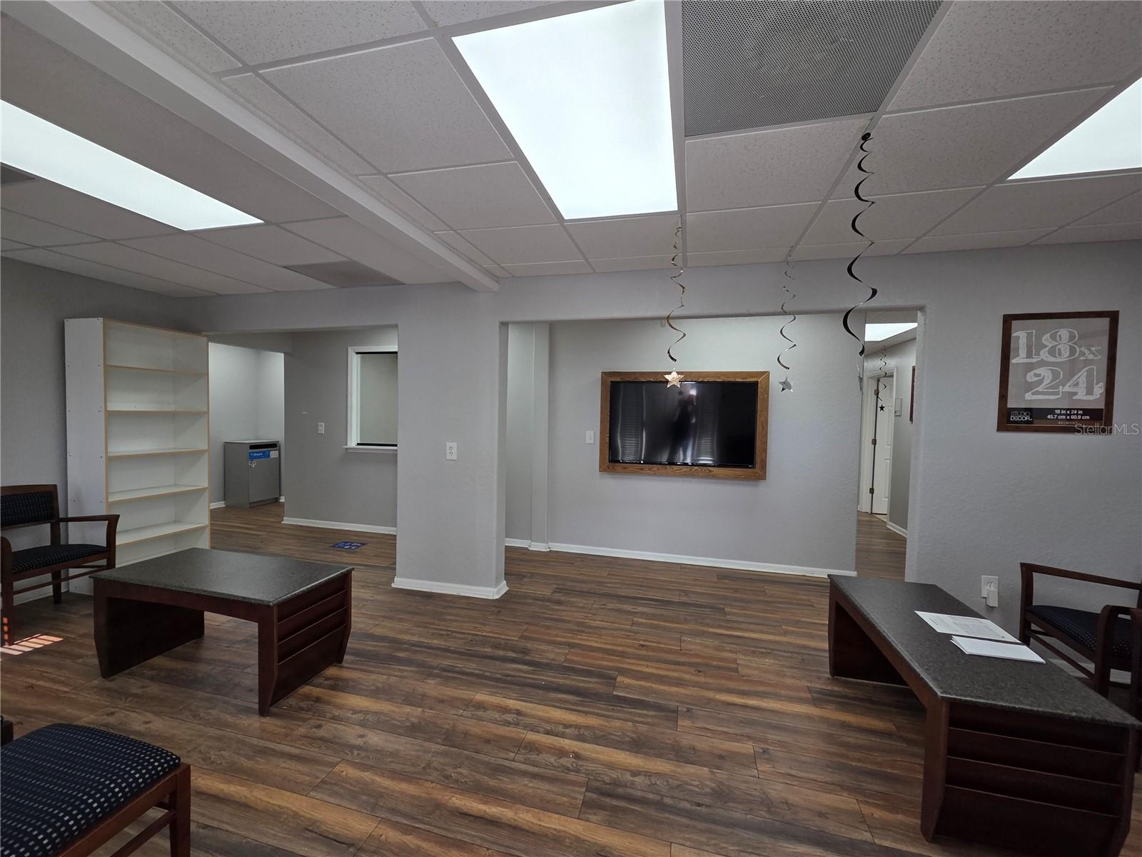 141 N Oakwood Ave — photo