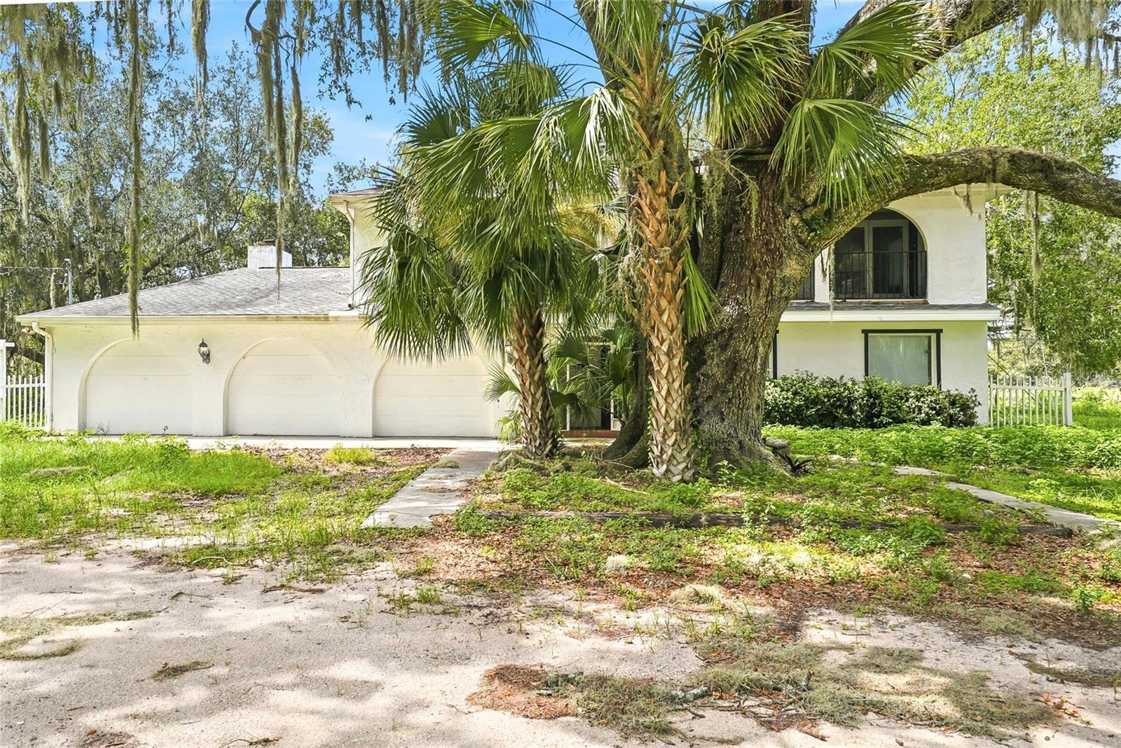 8731 Lithia Pinecrest Rd — photo