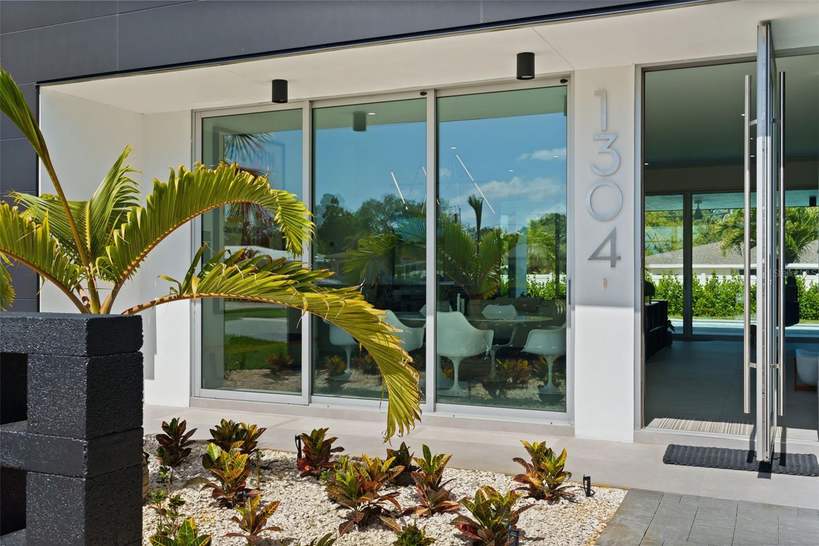 1304 Indian Rocks Road, Belleair, FL 33756 — photo 2