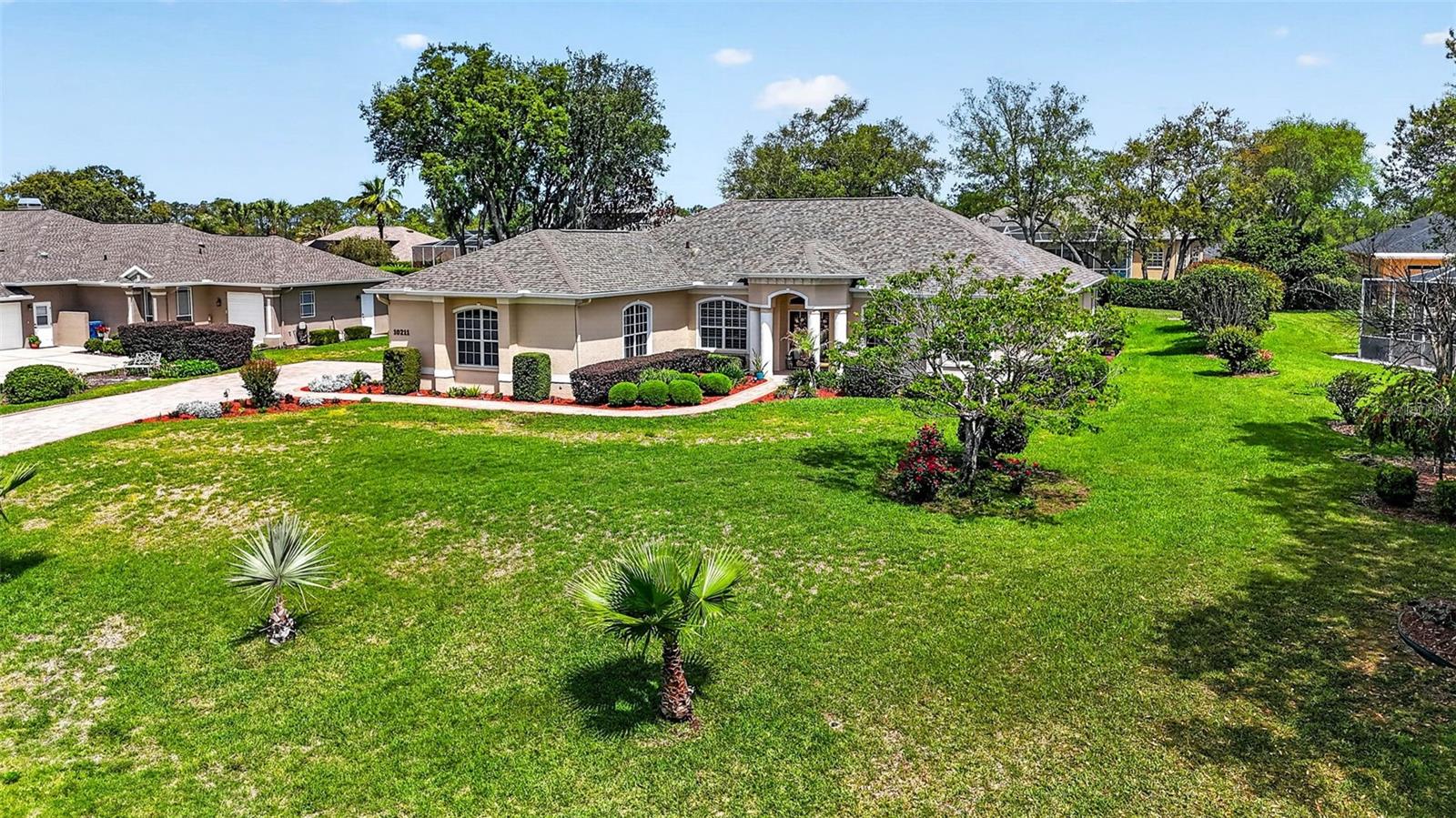 10211 Ridge Top Loop, Weeki Wachee, FL 34613