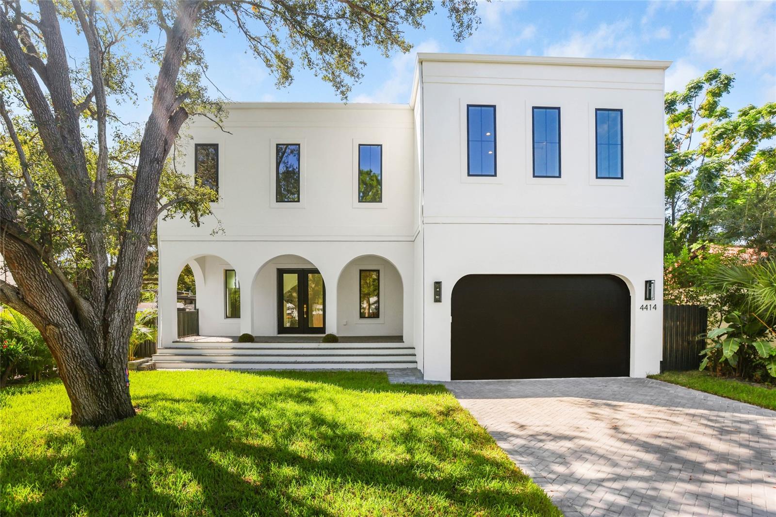 4414 W Lawn Ave — photo