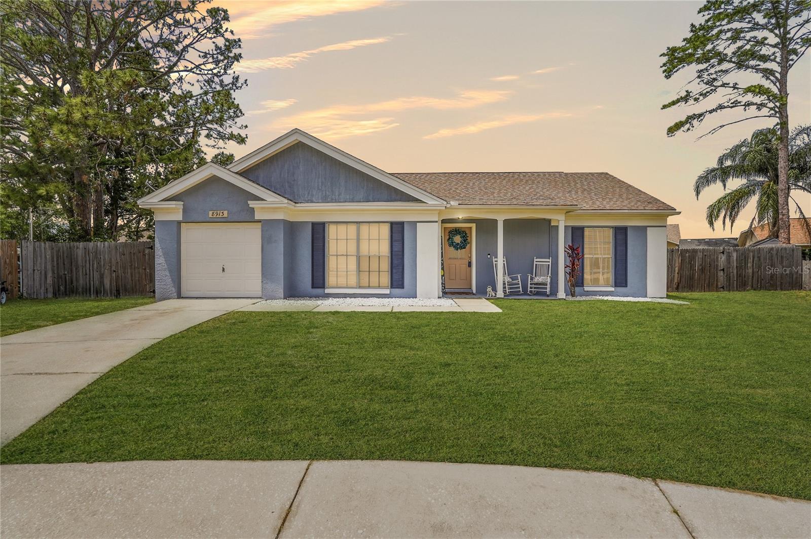 8913 Wood Lake Ct — photo