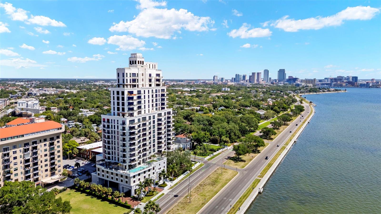 2103 Bayshore Blvd #703 — photo