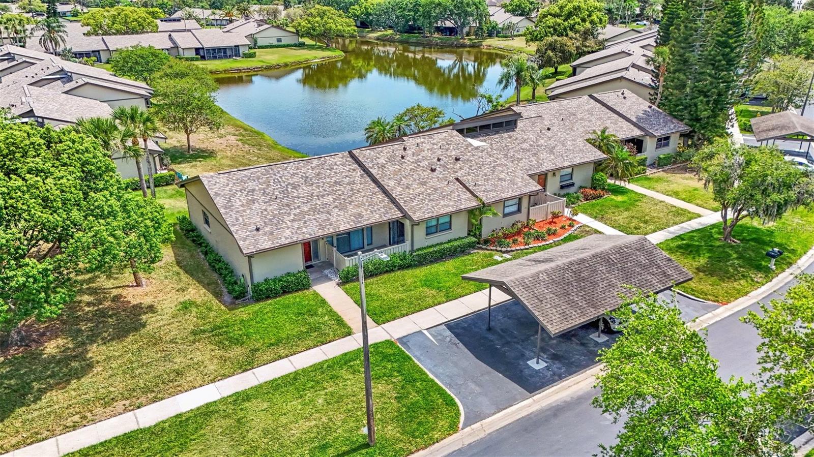 10 Lesley Ln — photo