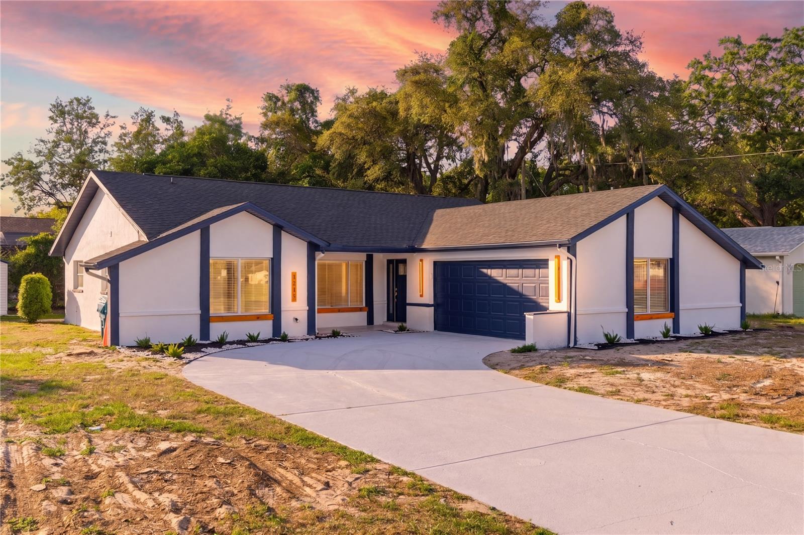1215 Waterfall Dr — photo
