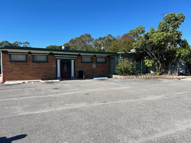 101 Clearwater Largo Rd N — photo