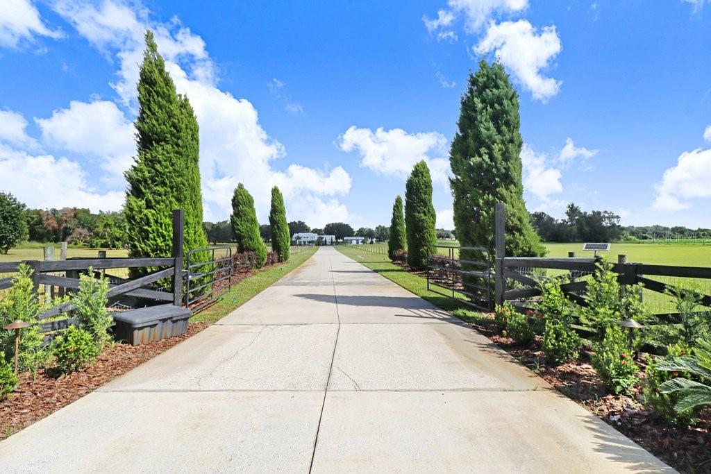 11634 Davis Pool Road, Seffner, FL 33584 — photo 2