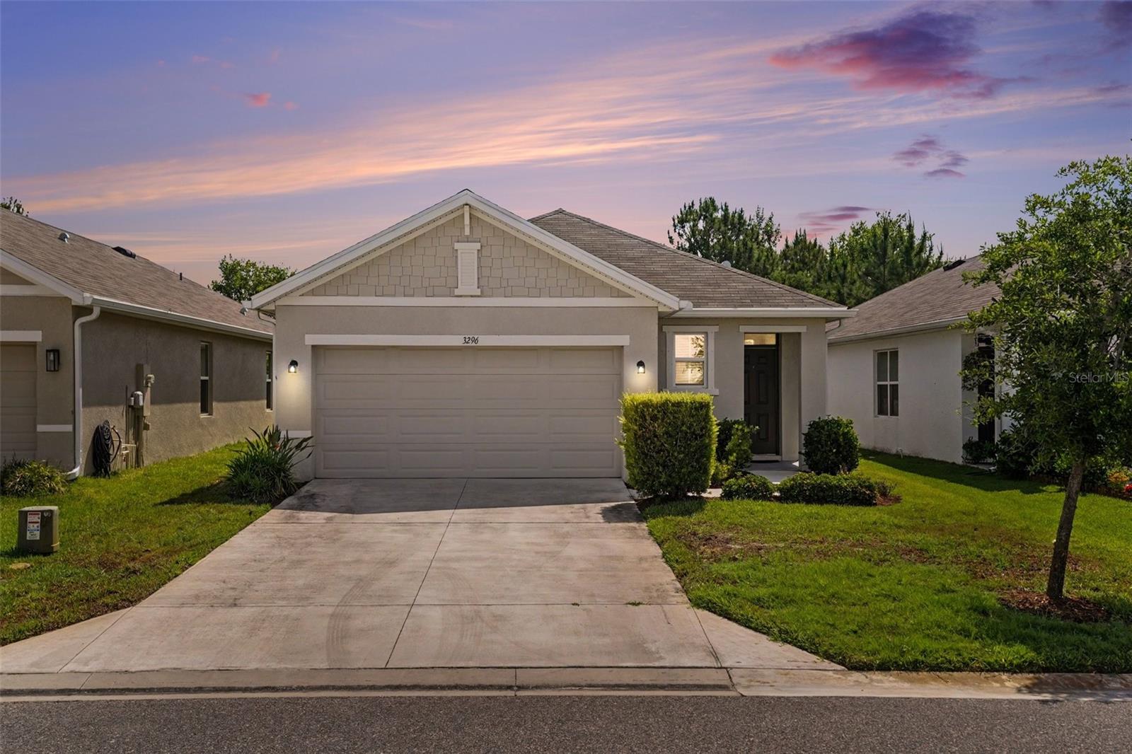 3296 Suncoast Plains Dr — photo