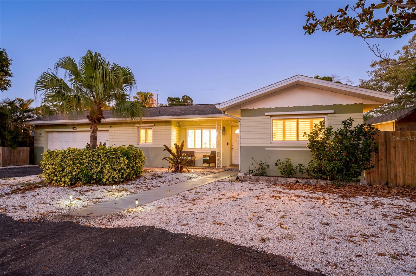 955 Indian Rocks Road S, Largo, FL 33770 — photo 2