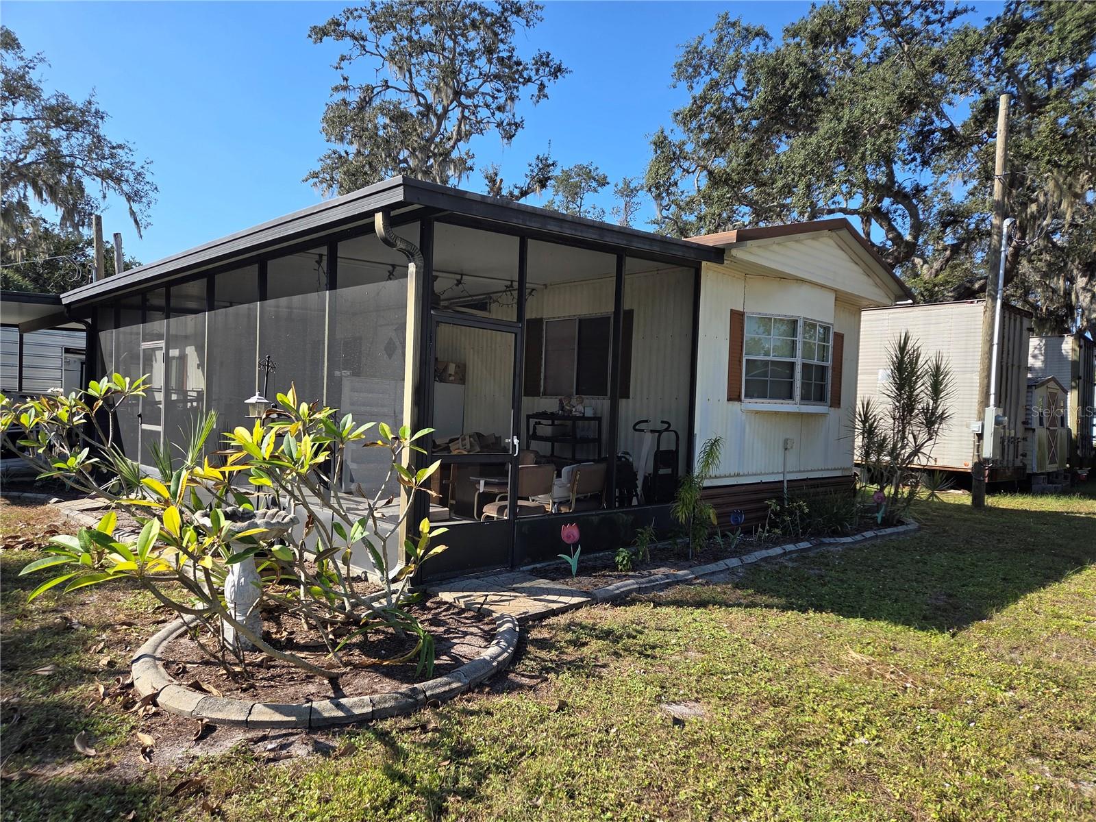 8828 Kanawha Rd — photo