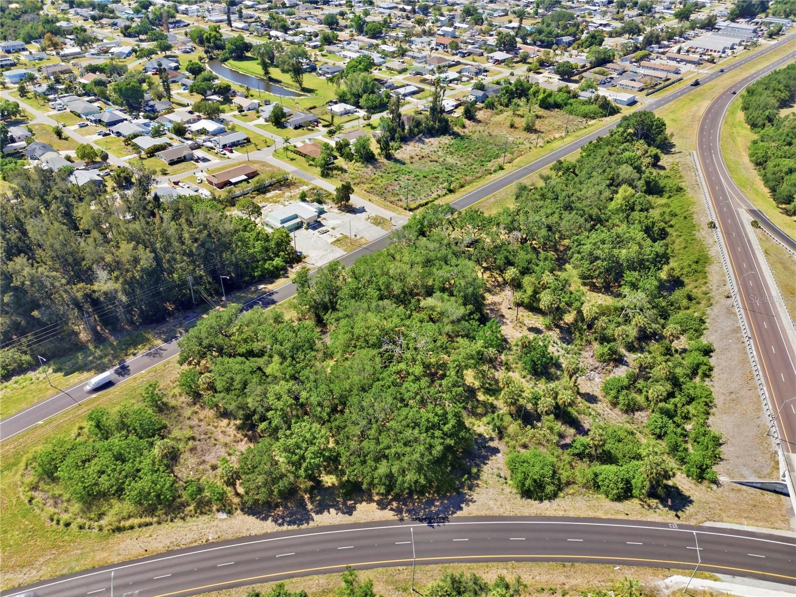4340 US 19 — photo