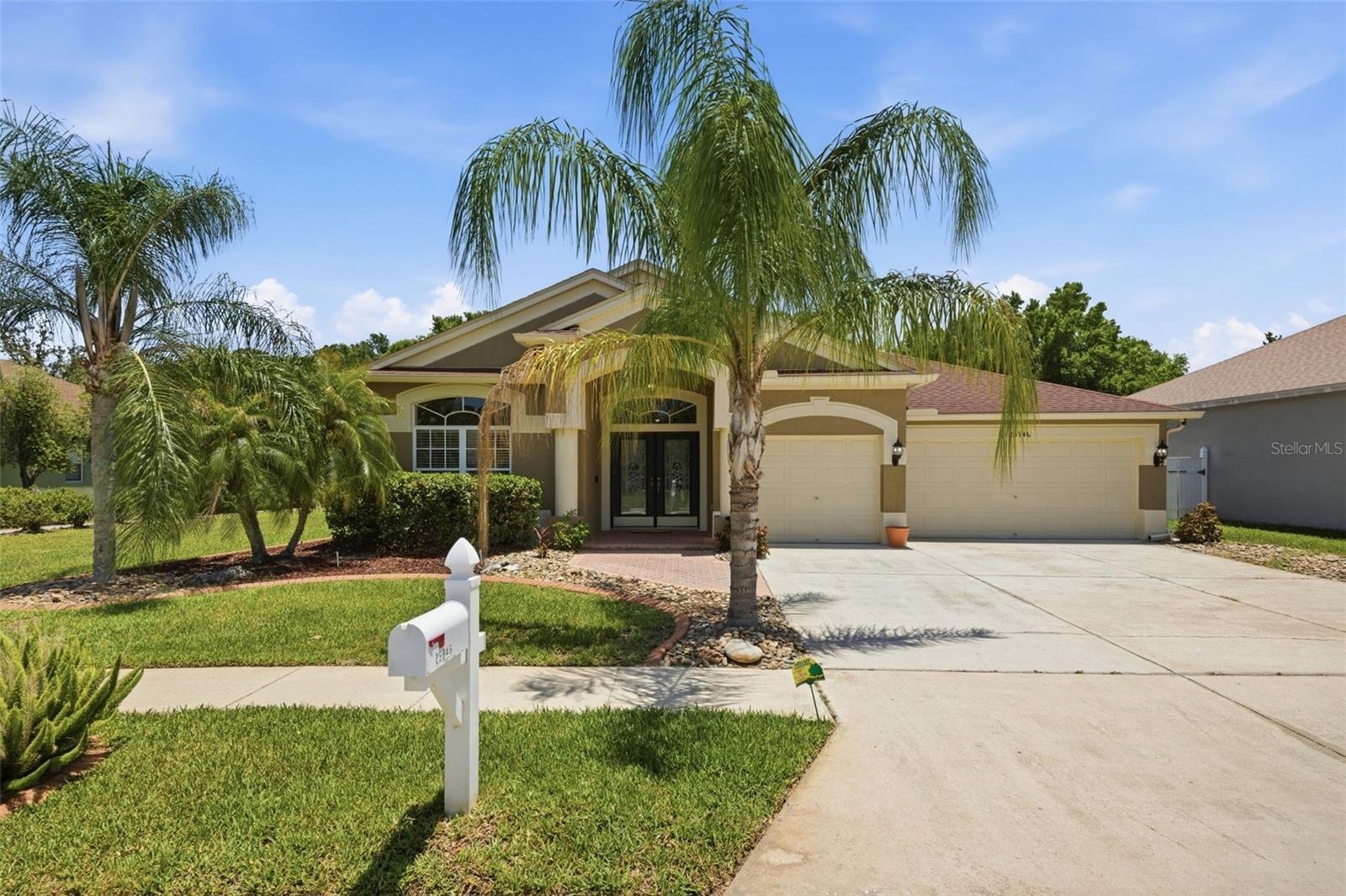 25946 Risen Star Dr — photo