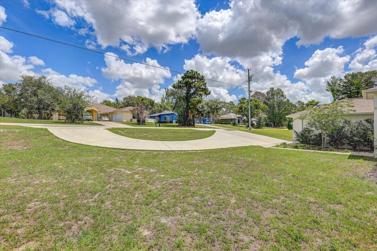 7314 Madrid Road, Weeki Wachee, FL 34613 — photo 2