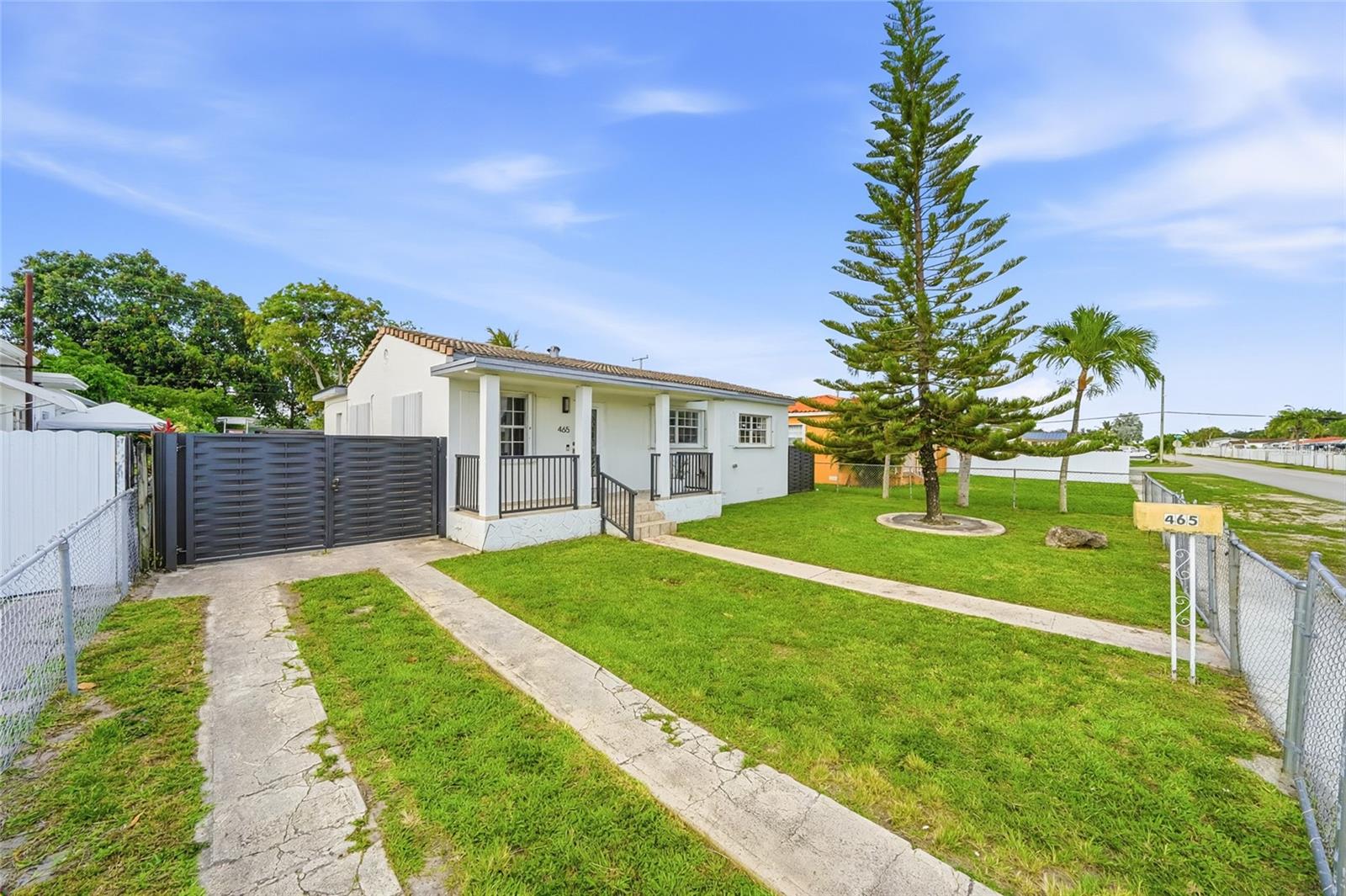 465 E 38th Street, Hialeah, FL 33013 — photo 2