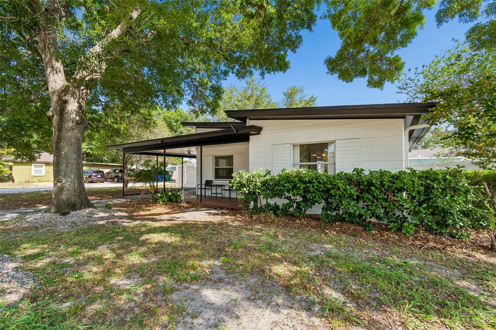 4602 W Bay Villa Ave — photo