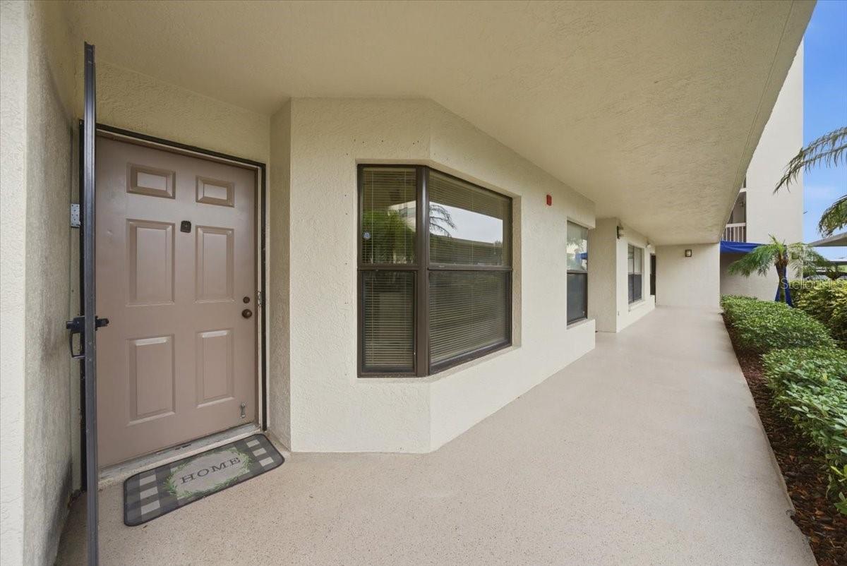 1332 Pasadena Ave S #102 — photo