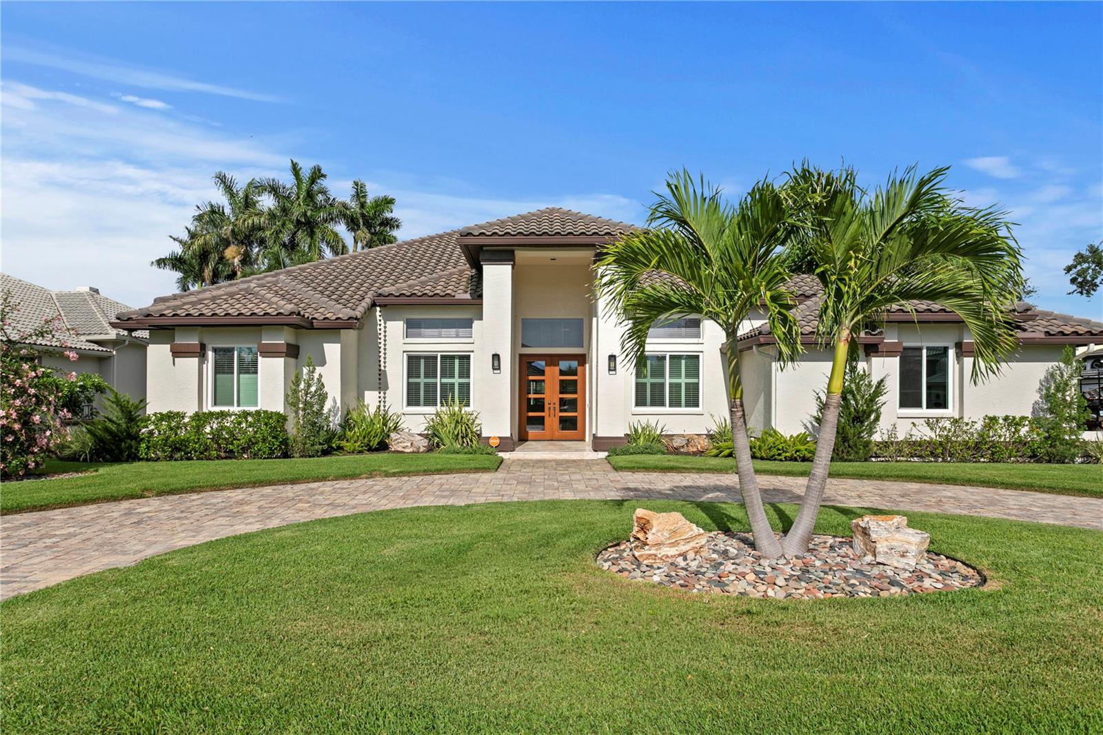 1230 Darlington Oak Cir NE — photo