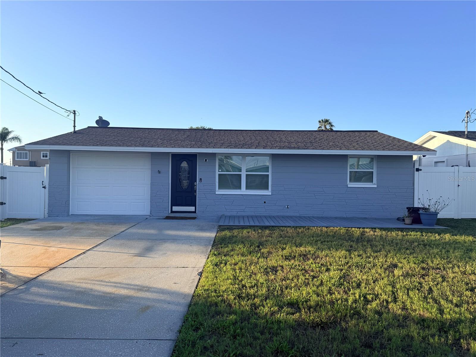 6623 Boatyard Dr — photo