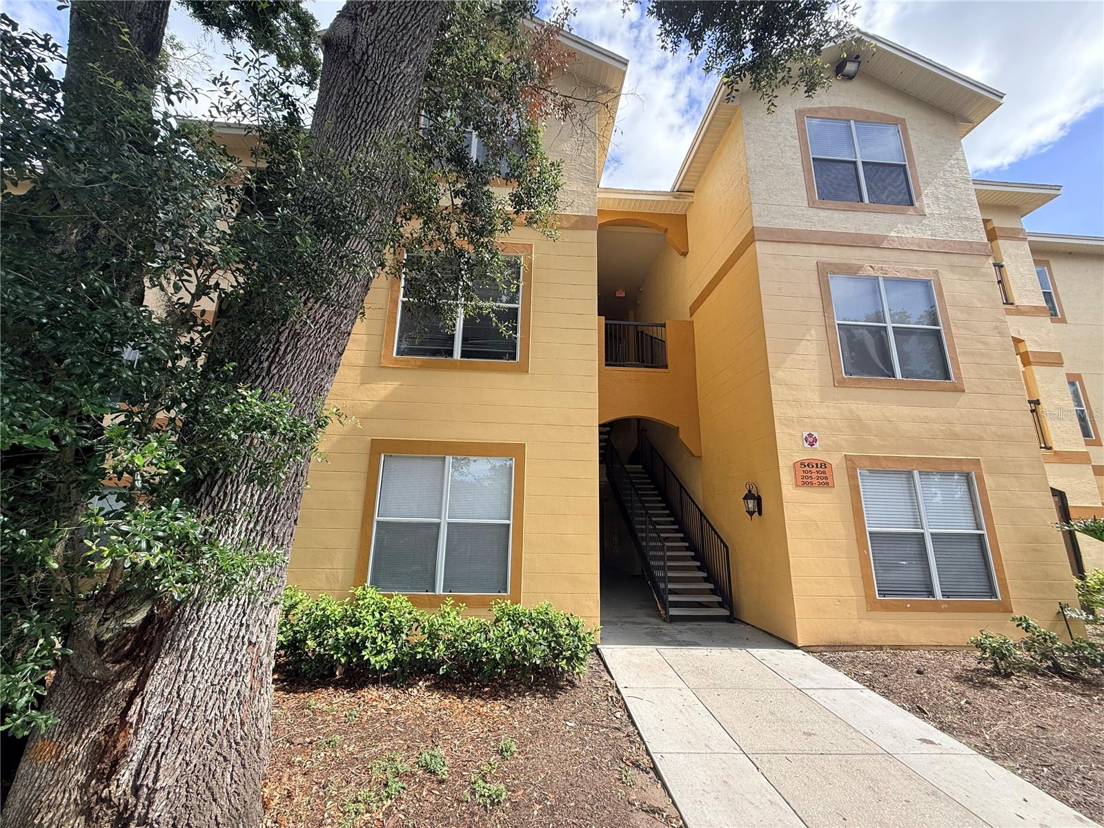 5618 Pinnacle Heights Cir #305 — photo