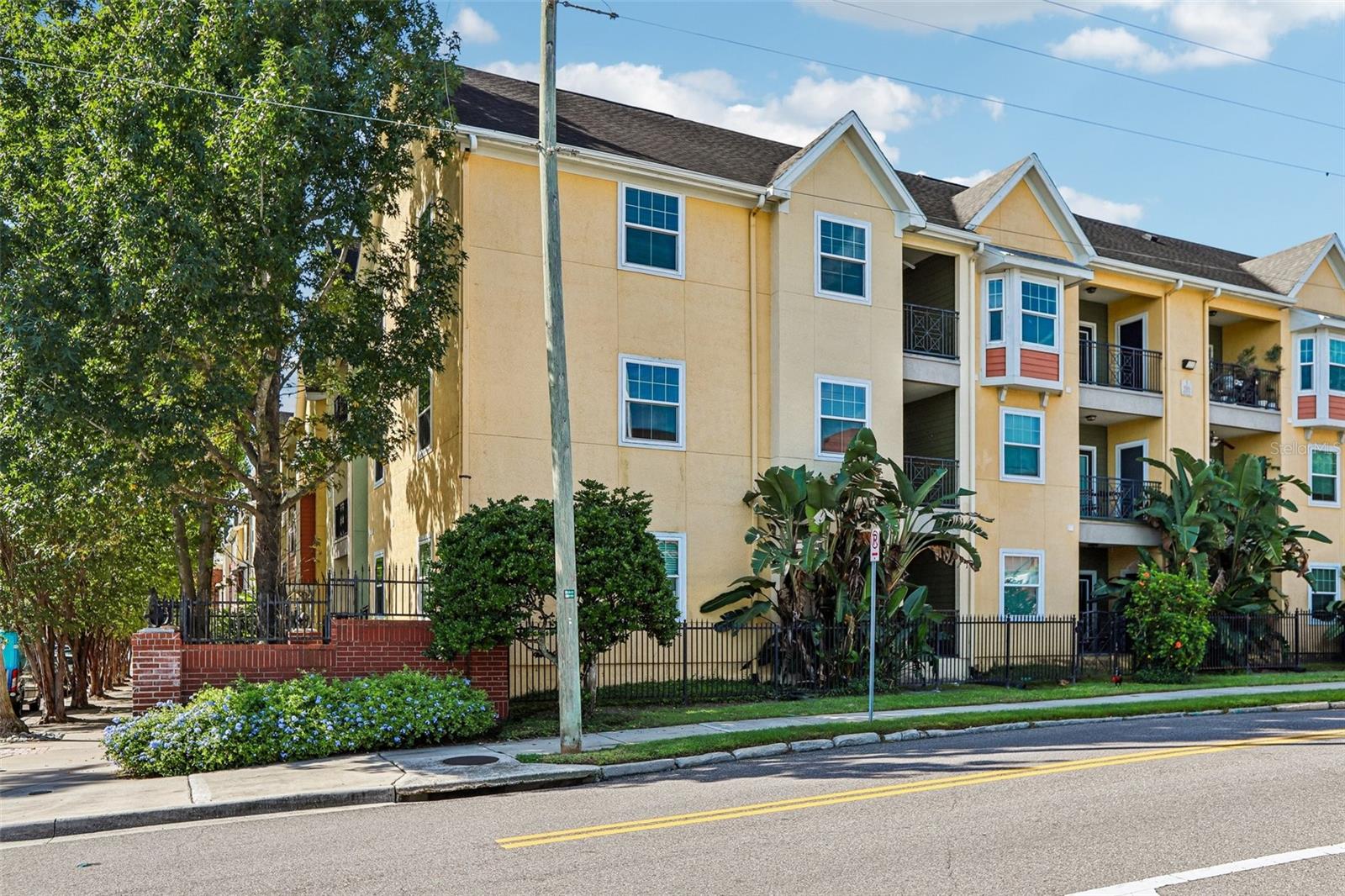 1810 E Palm Ave #5322 — photo