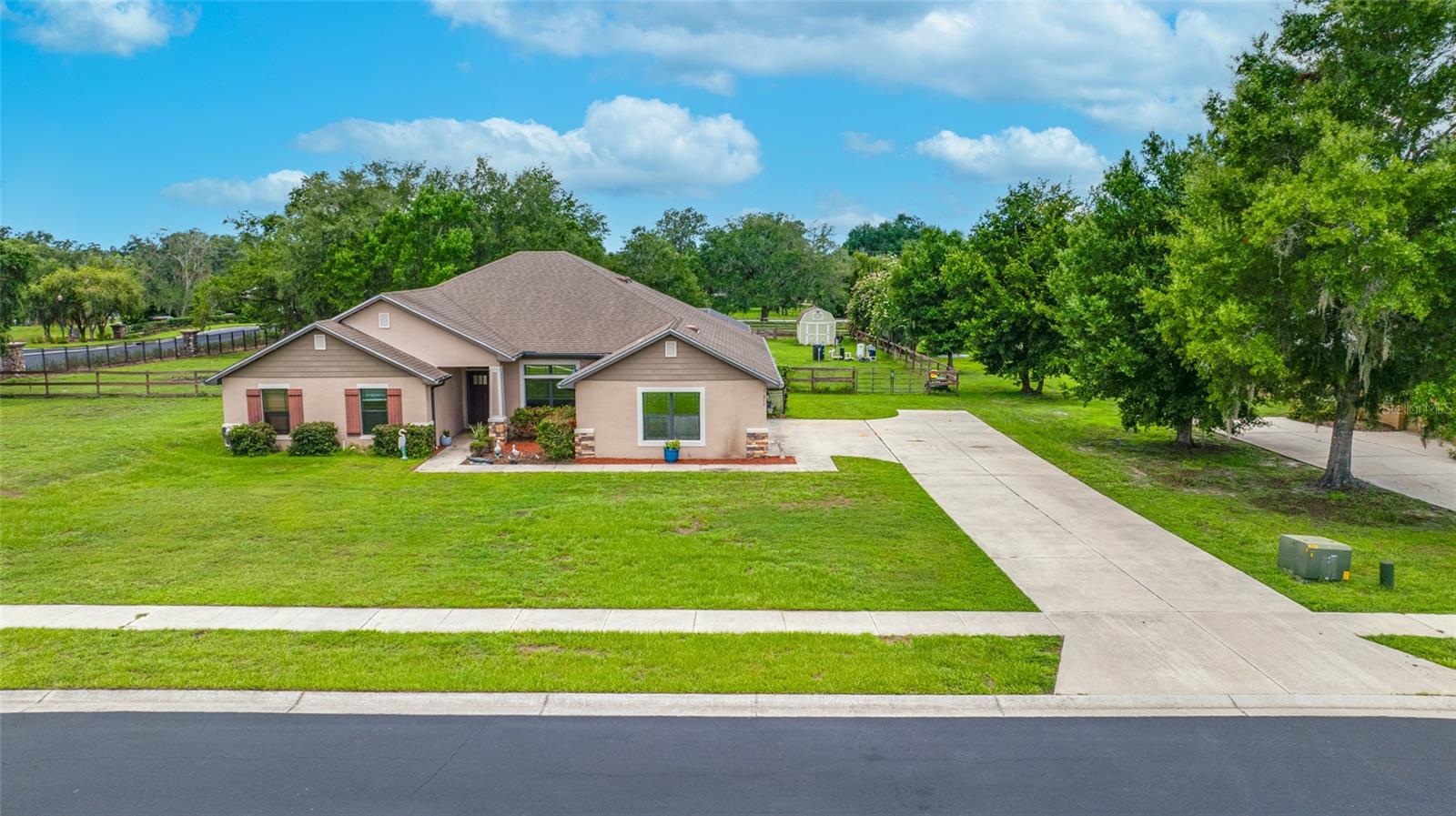 14311 Hill Country Ln — photo