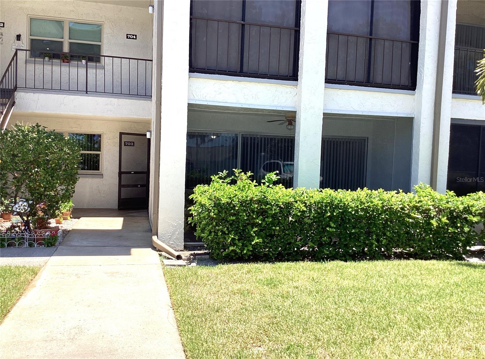 7701 Starkey Rd #703 — photo