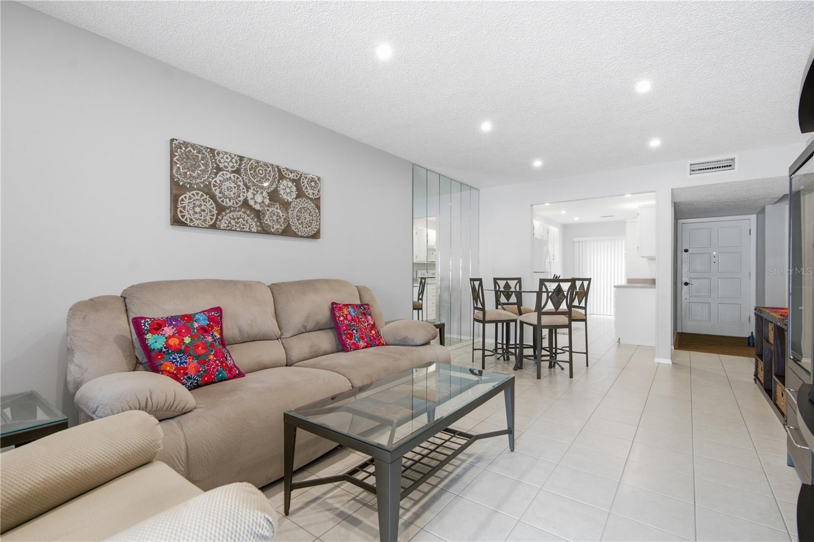 2052 Sunset Point Road #45, Clearwater, FL 33765 — photo 2