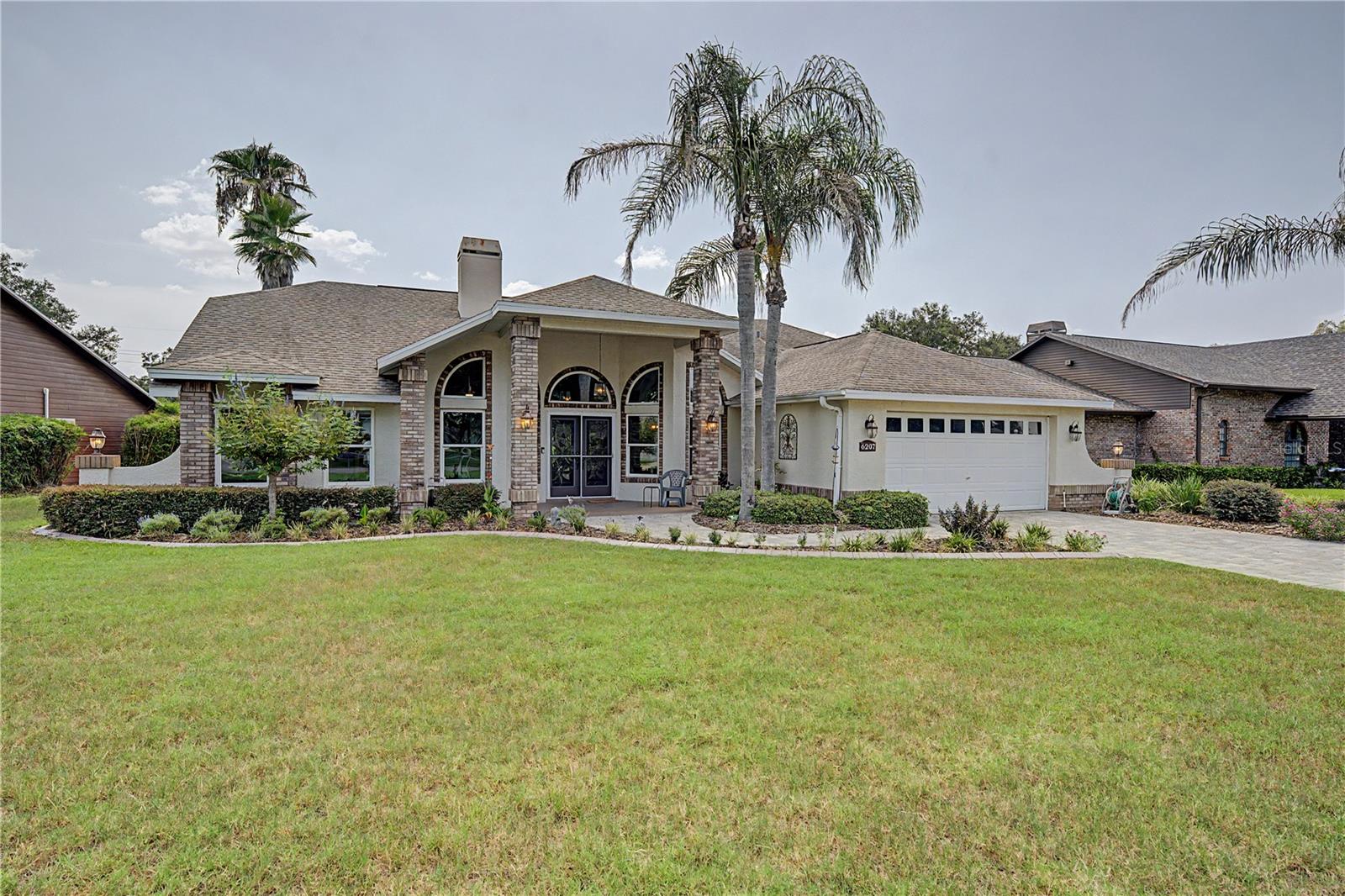 6207 Huntington Dr — photo