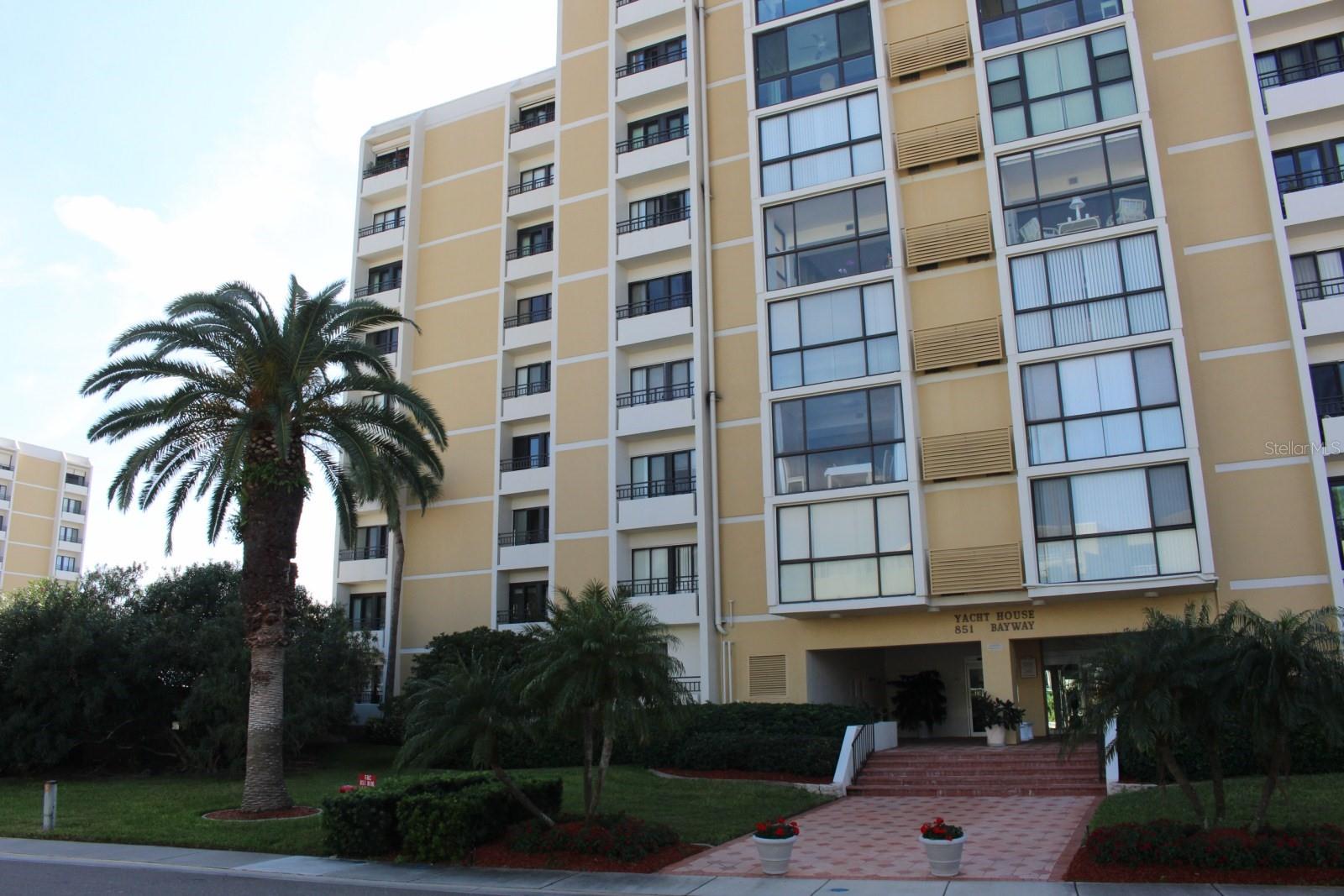 851 Bayway Blvd #101 — photo
