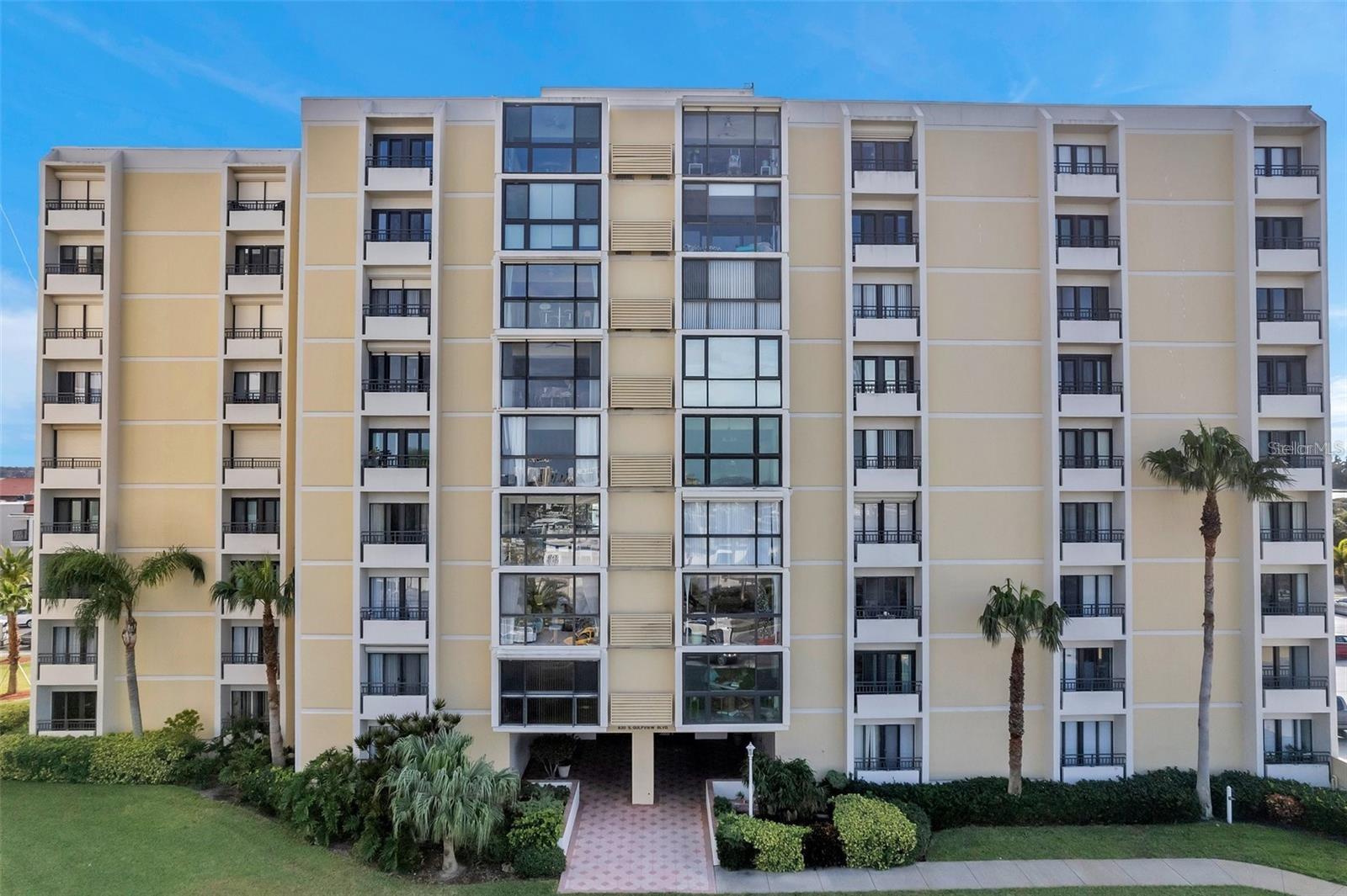 830 S Gulfview Blvd #601 — photo