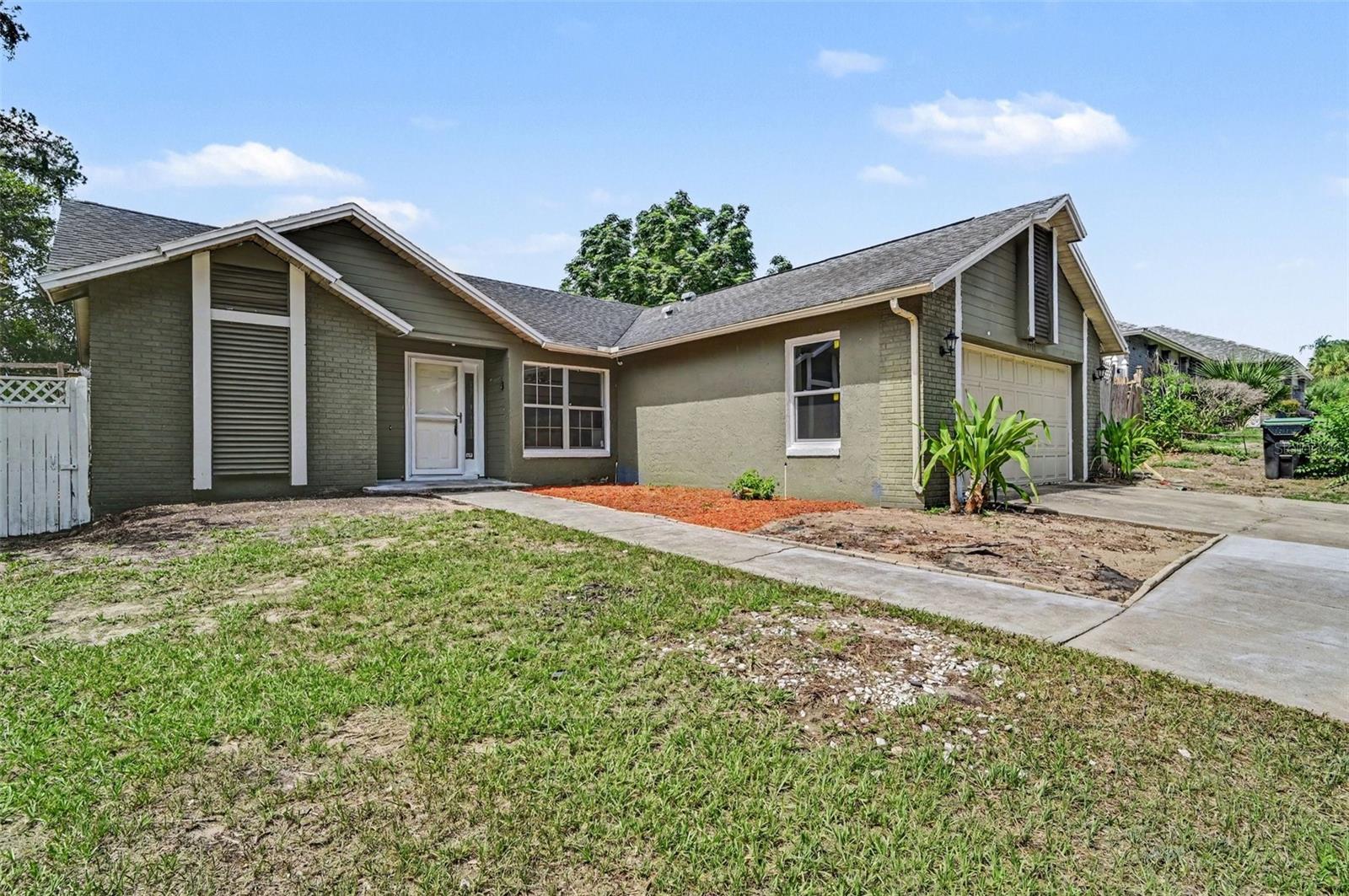 7774 Barberry Dr — photo