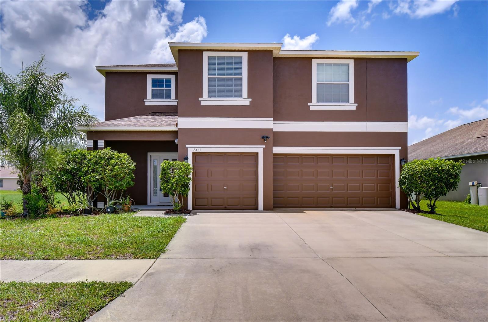 2451 Dakota Rock Dr — photo