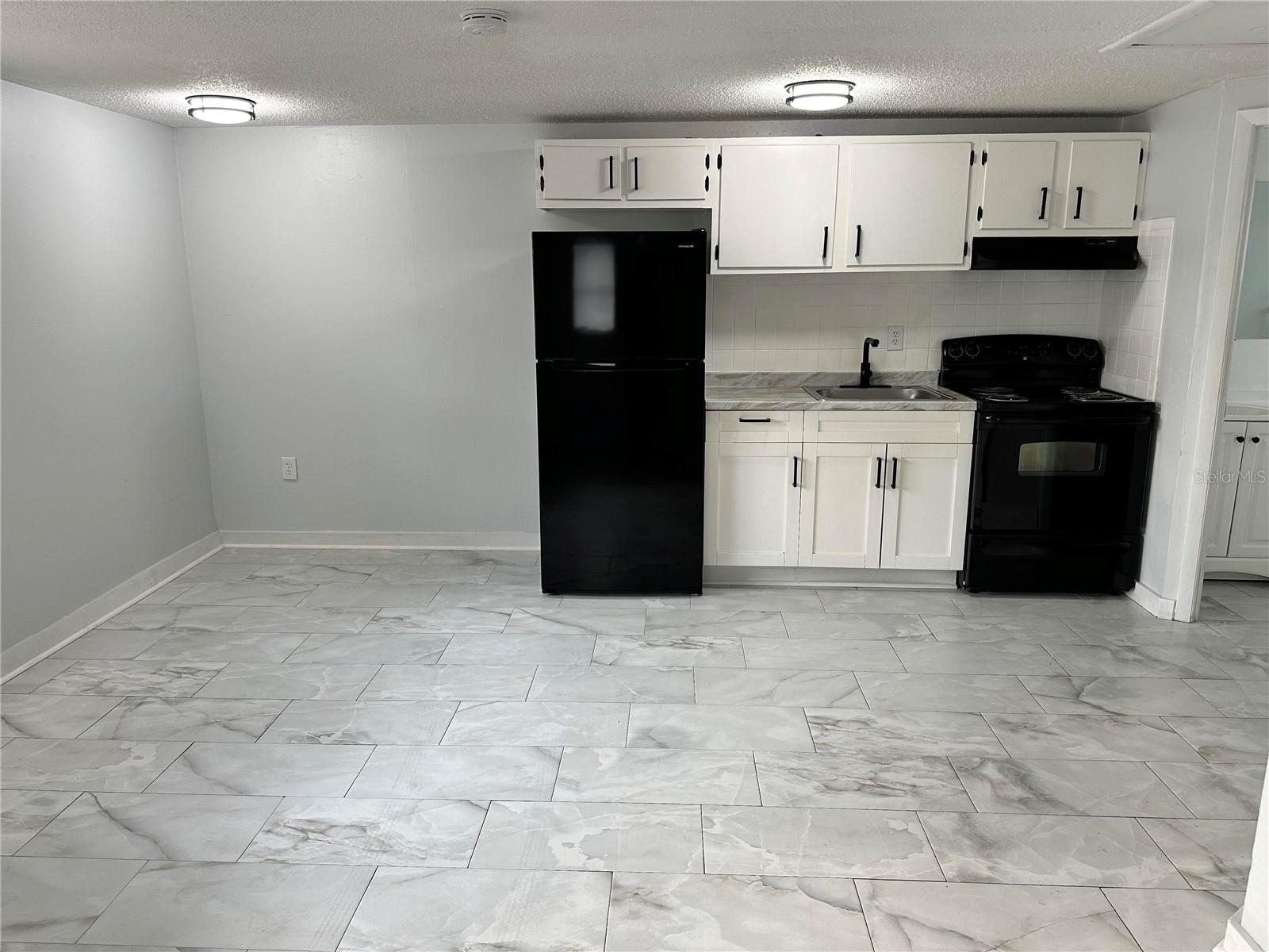 1104 E 140th Ave #B — photo