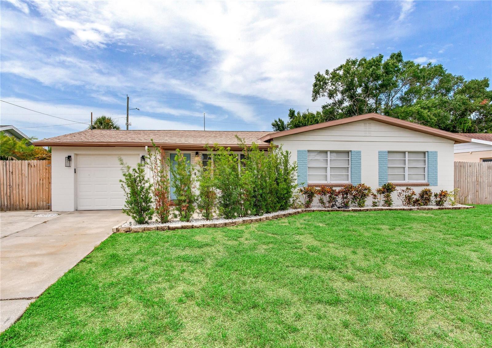 4416 W Bay Court Ave — photo