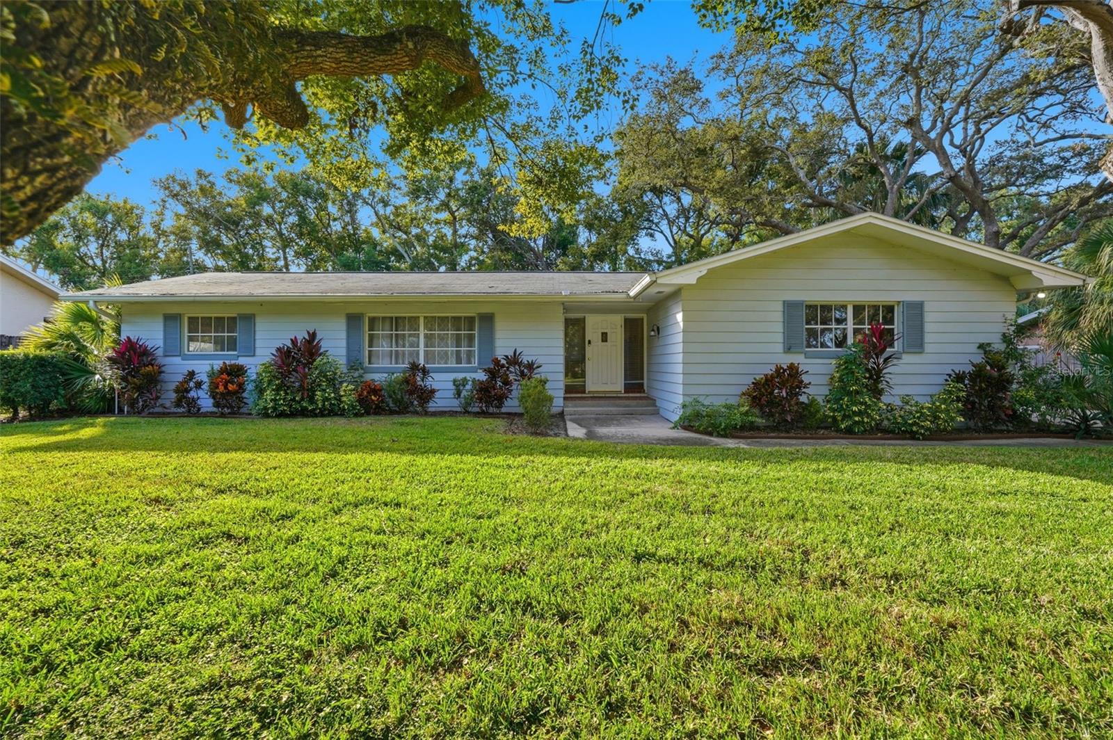 764 Forest Glen Rd — photo