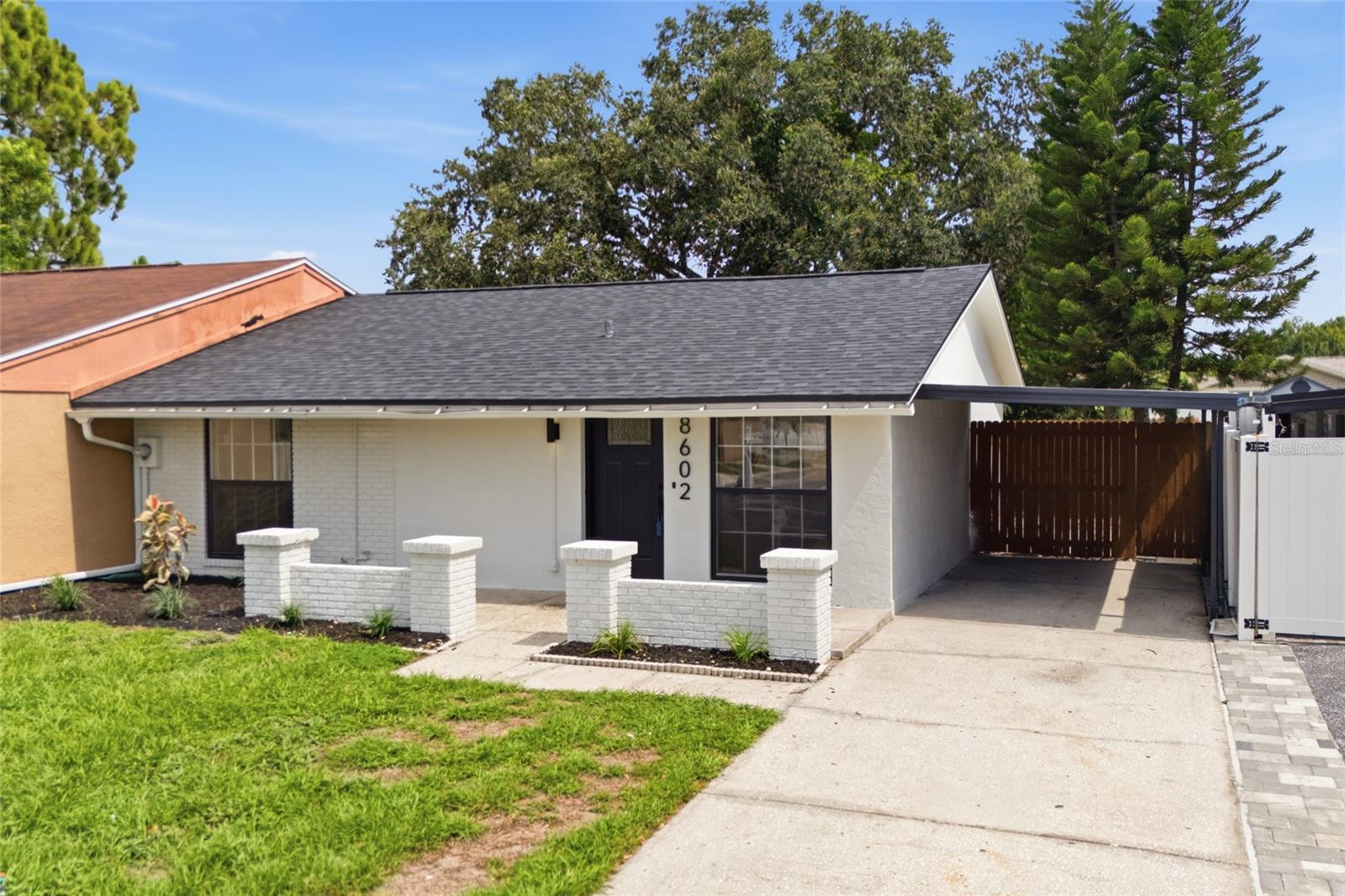 8602 Briar Grove Cir — photo
