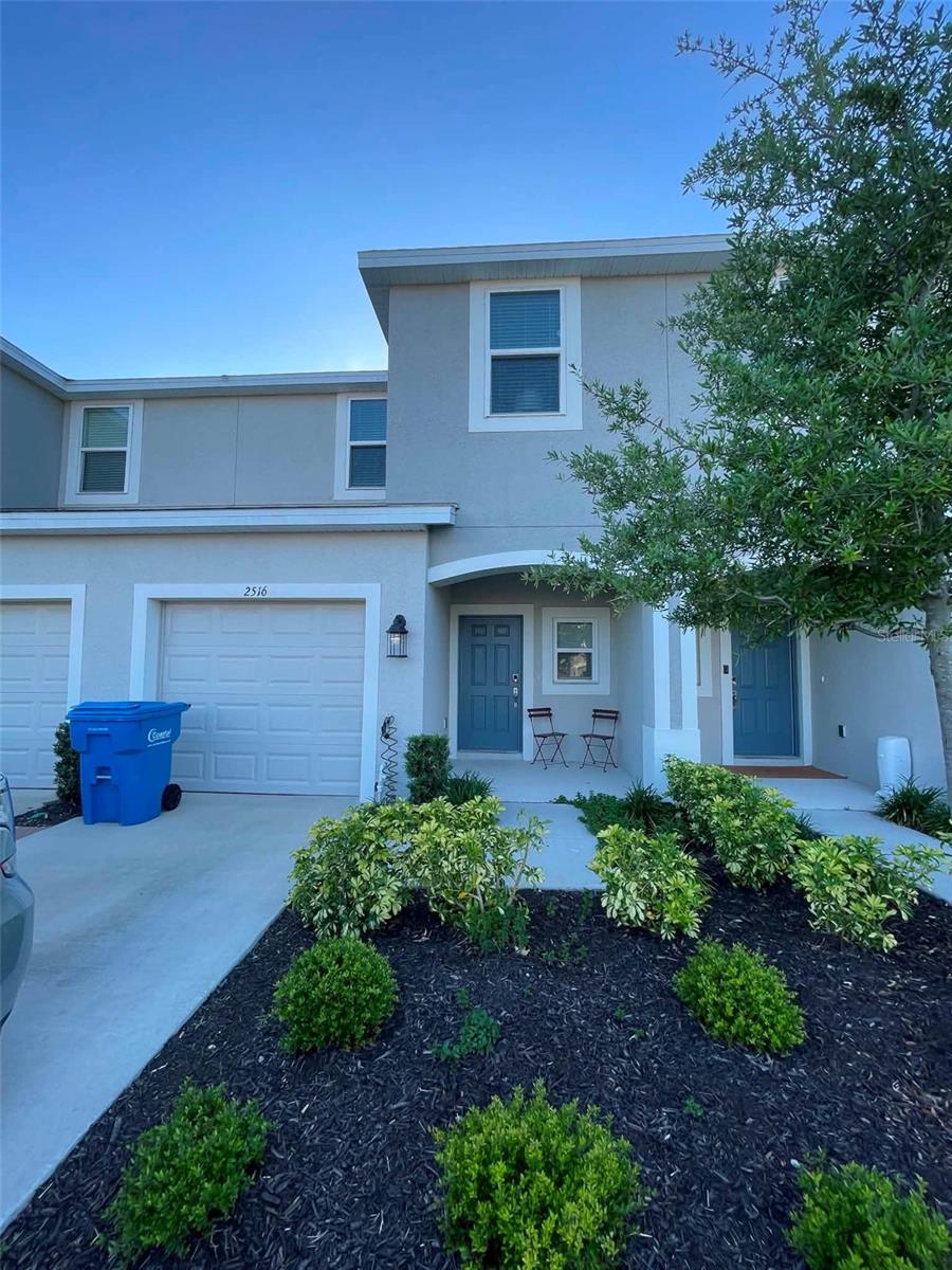 2516 Paravane Way — photo