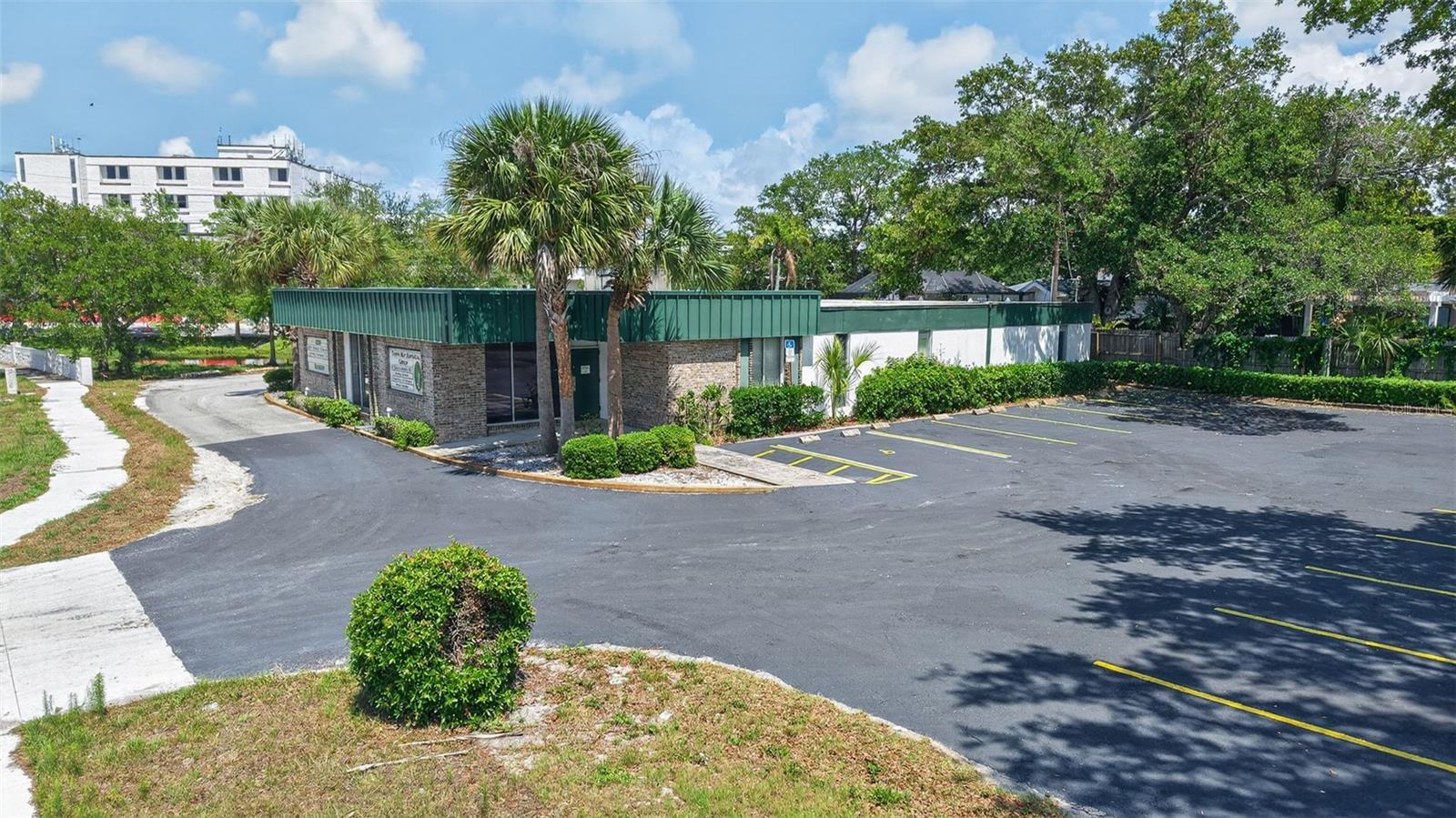 2039 Indian Rocks Road S, Largo, FL 33774 — photo 2