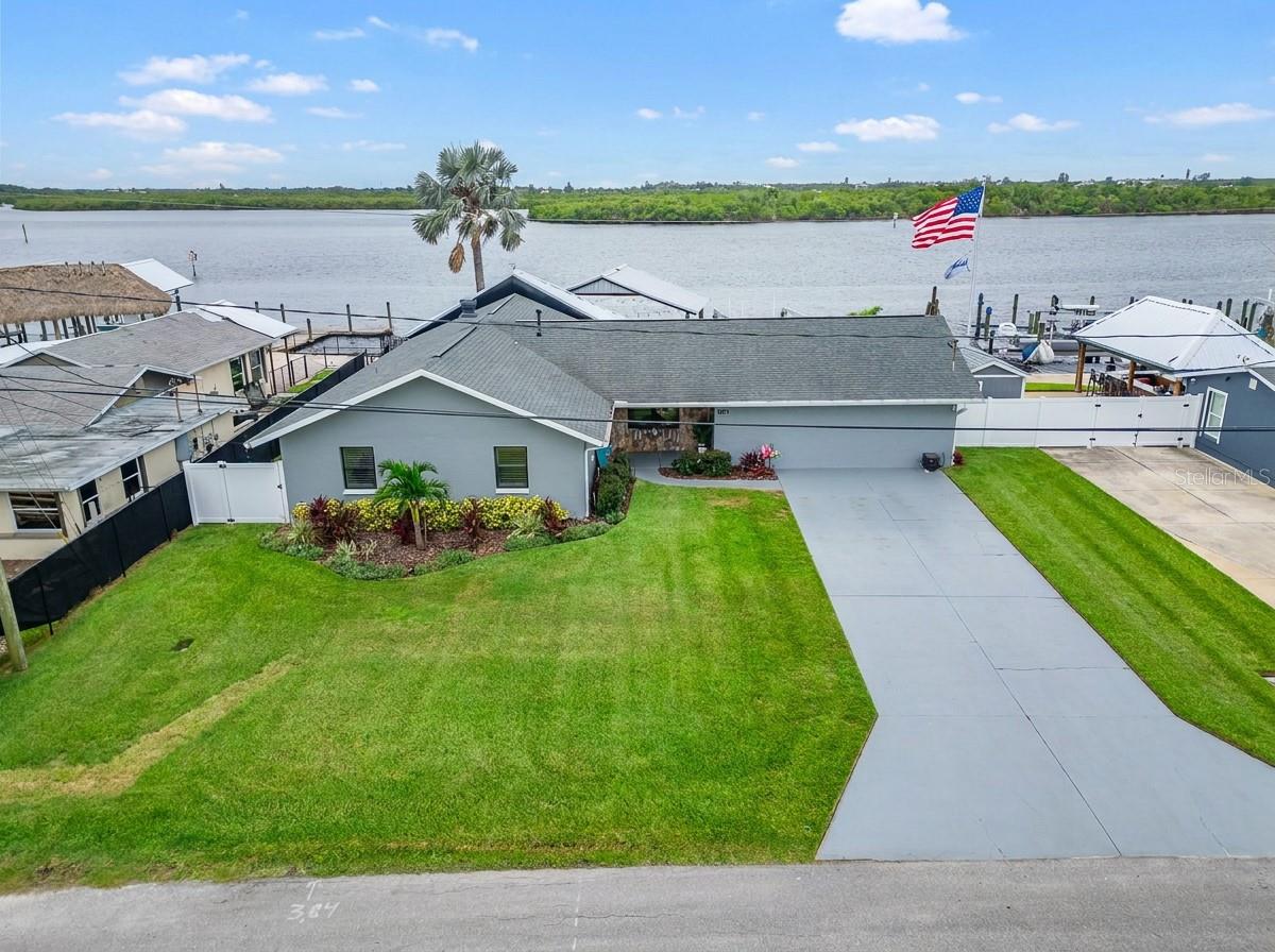 3422 W Shell Point Rd — photo